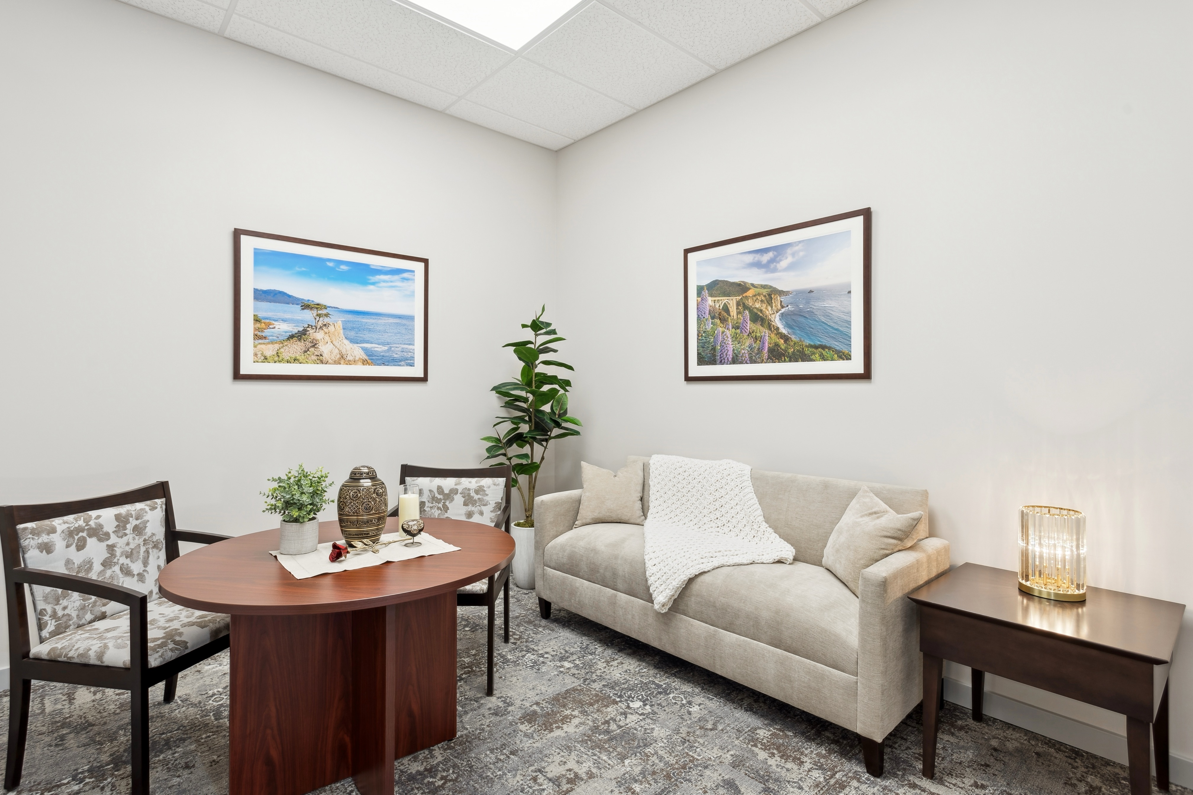 Neptune Society of Sacramento, waiting area
